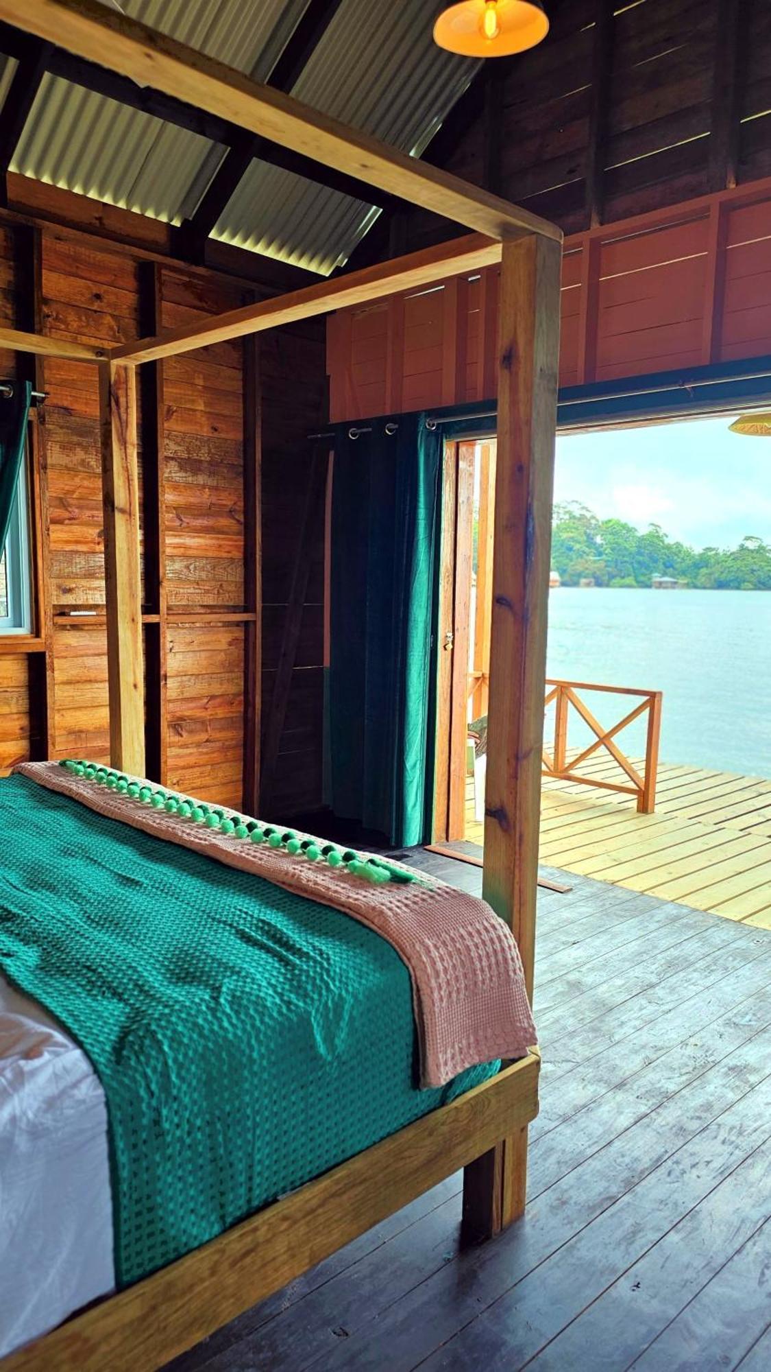 The Sea Monkey Hotel Бокас дел Торо Екстериор снимка